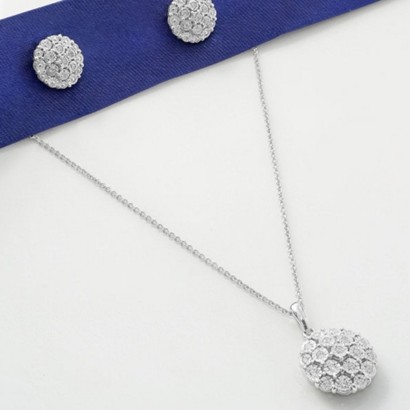 Diamond Cluster 18" Pendant Necklace ( 1/10 ct. t.w. ) in Sterling Silver - Picture 6 of 8